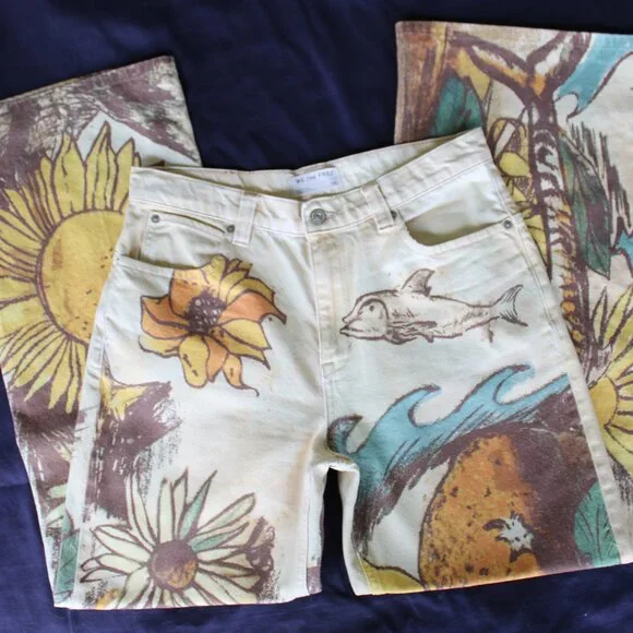 We The Free  tinsley beach scene printed denim jeans sunflowers wide leg barrel - Picture 7 of 14